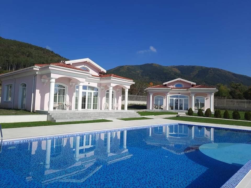 Diamond Villas Enina Exterior photo